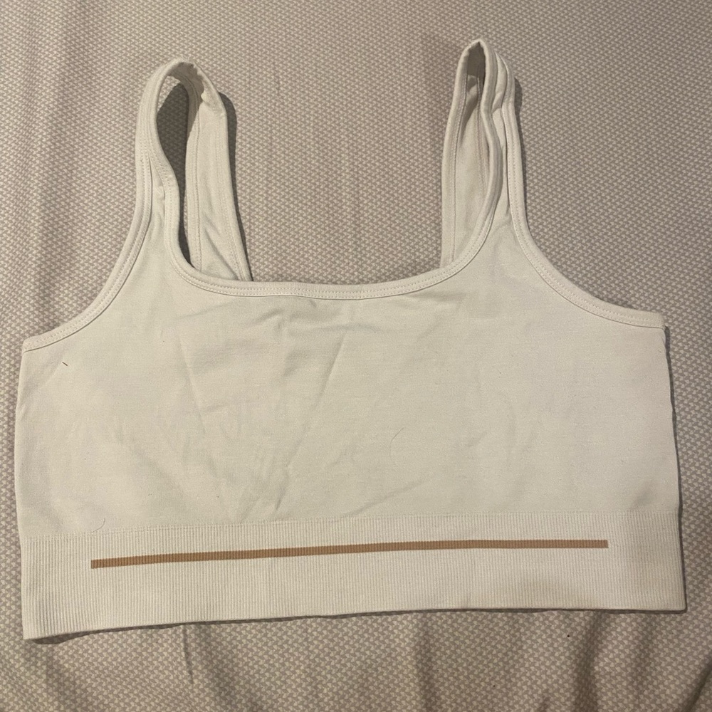 Lunya "Soft Supportive Seamless Modal Bralette"